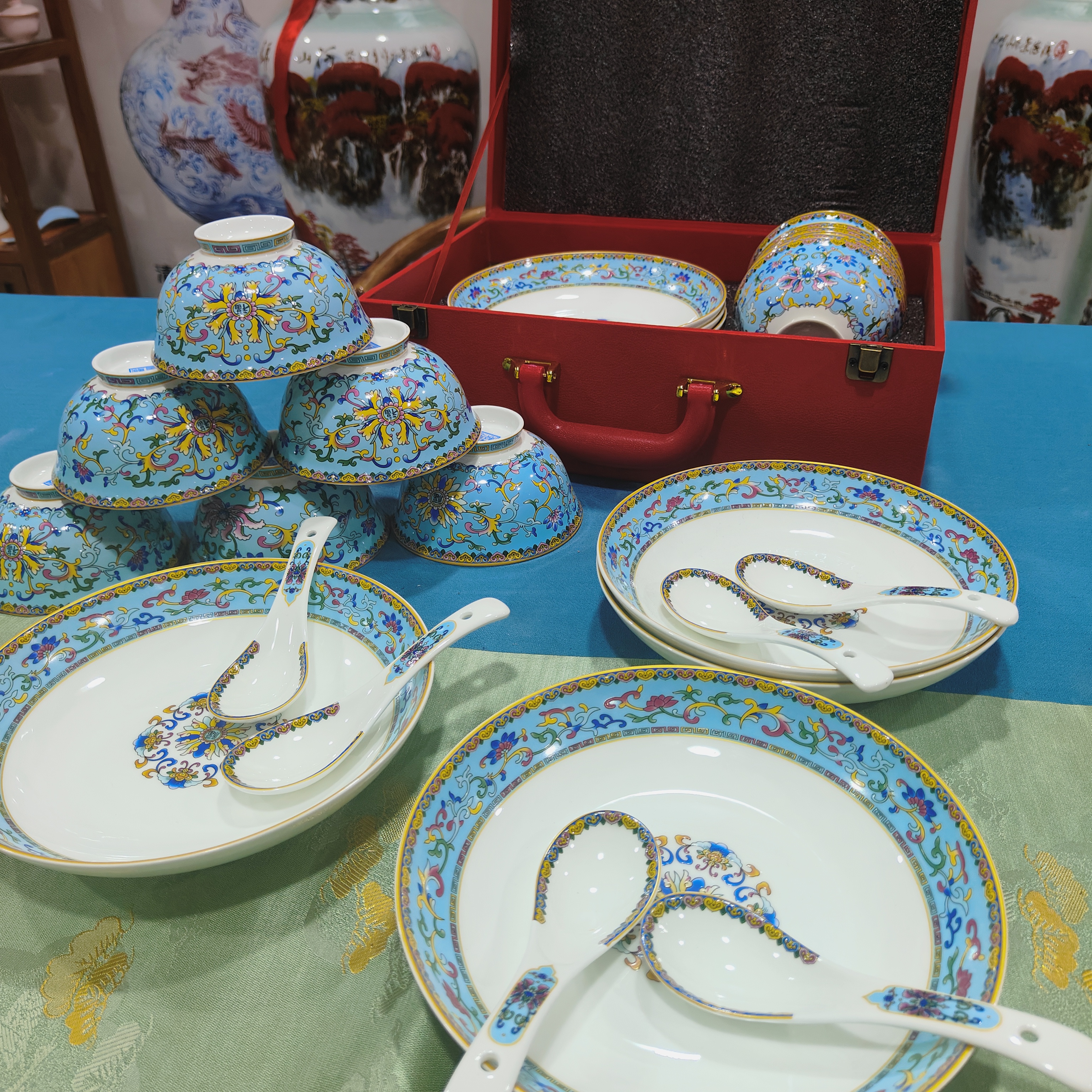【袁氏瓷业】湖蓝色珐琅彩18件餐具礼盒装