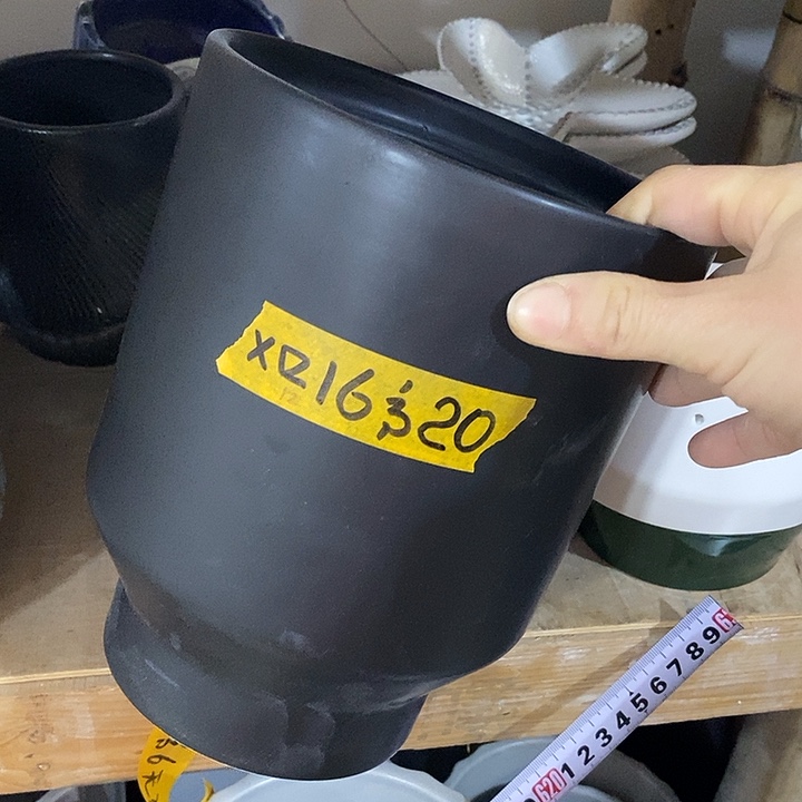 陶盆有孔 瑕疵针孔漏釉介意勿拍外口 16外高20