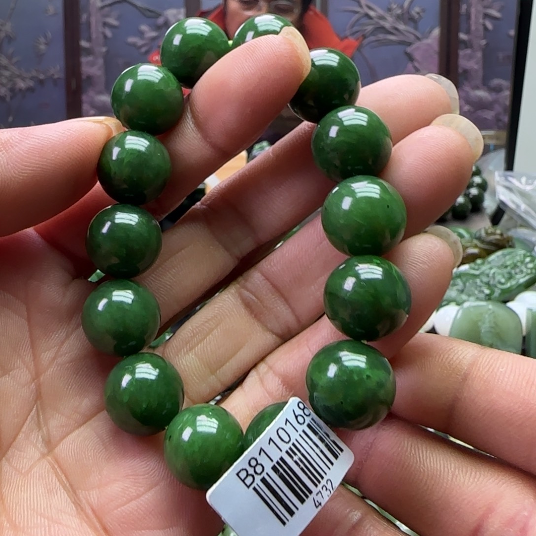 和田玉未镶嵌珠宝奇石