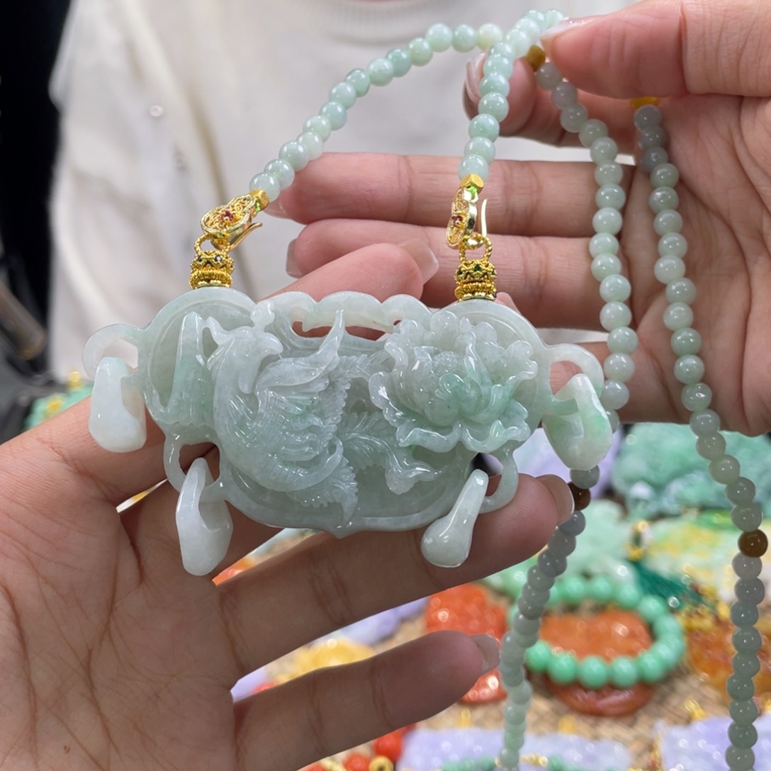 翡翠颈饰未镶嵌代编织