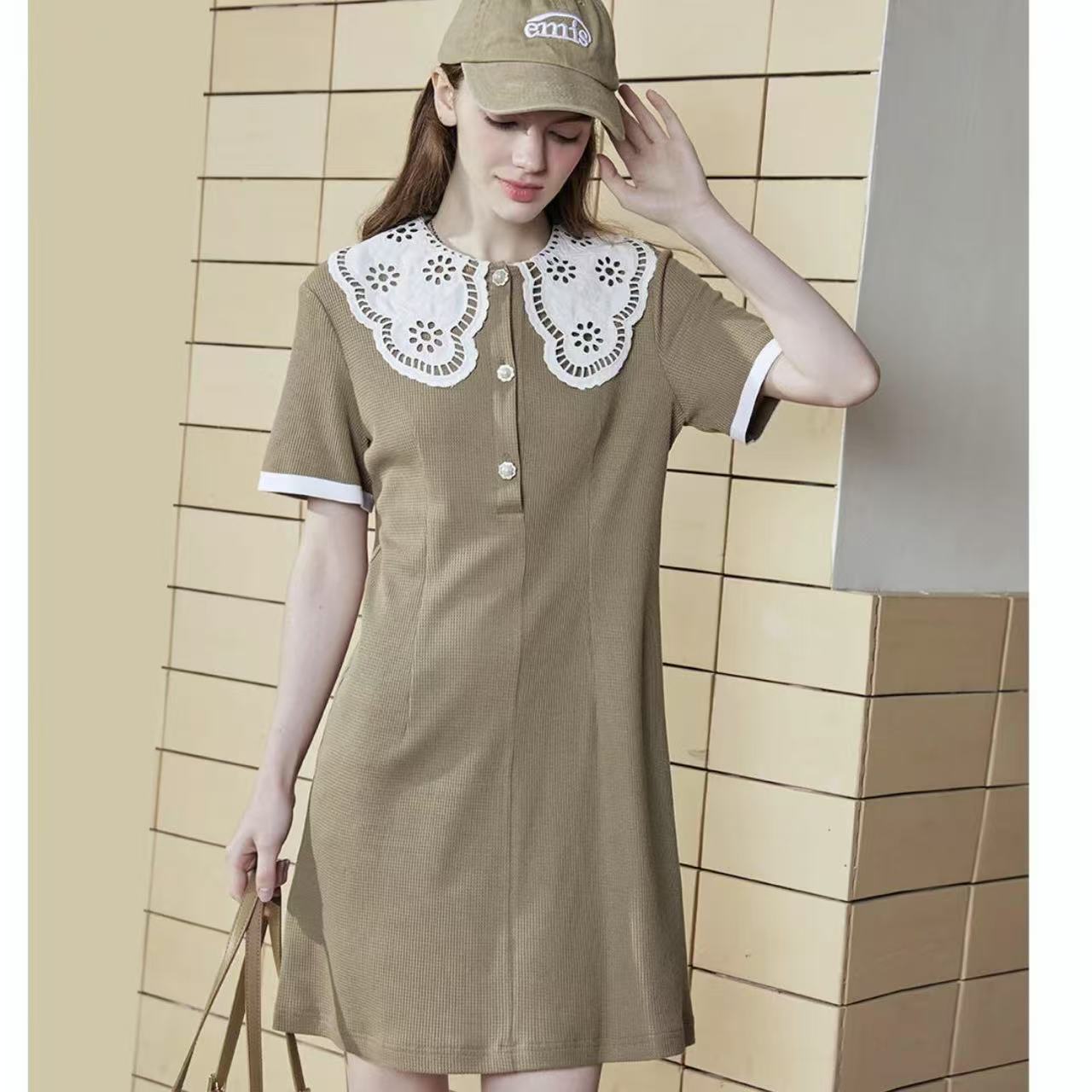 【杭州•意法】NN428新款显瘦气质连衣裙减龄宽松娃娃领