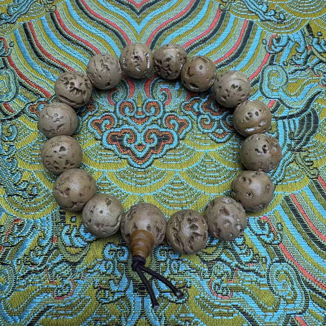 2075号文玩多样性发其一