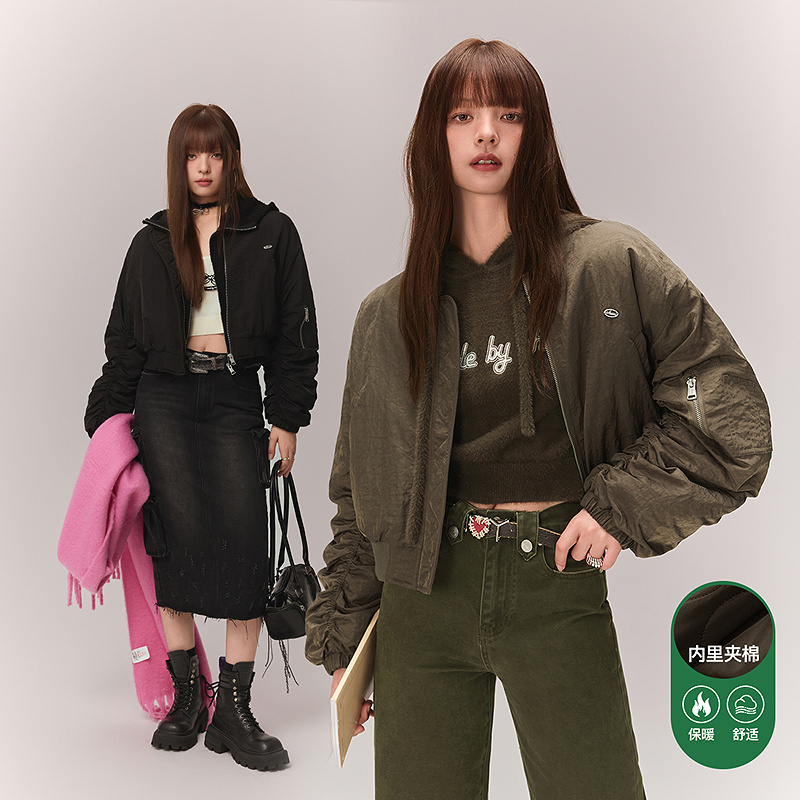 CHUU立领设计字母贴布百搭显瘦个性甜辣棉服EHWM001W