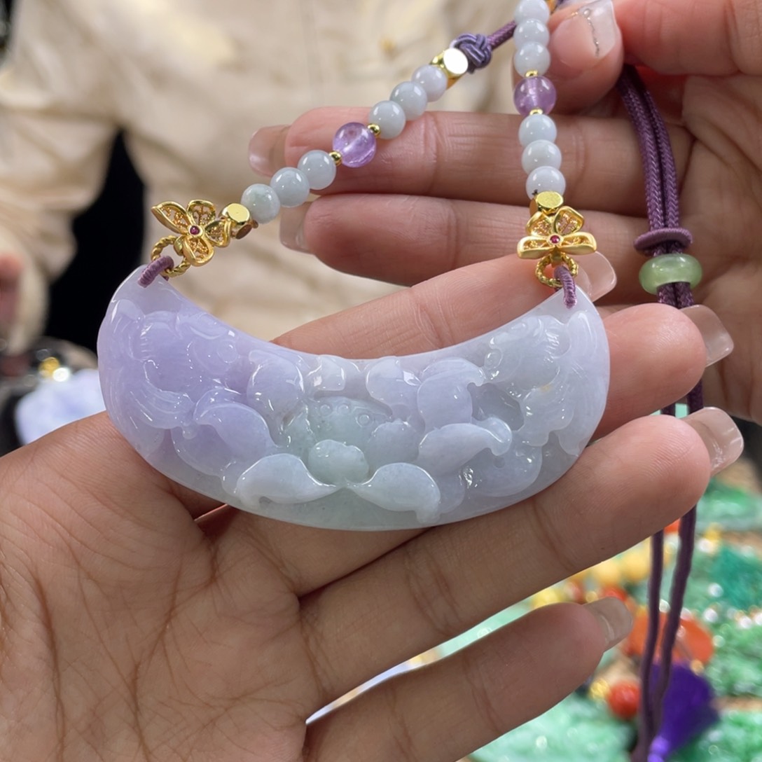 翡翠颈饰未镶嵌代编织