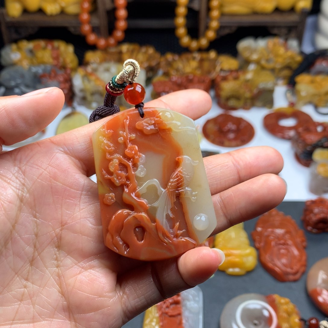 石英质玉（黄龙玉）挂件未镶嵌