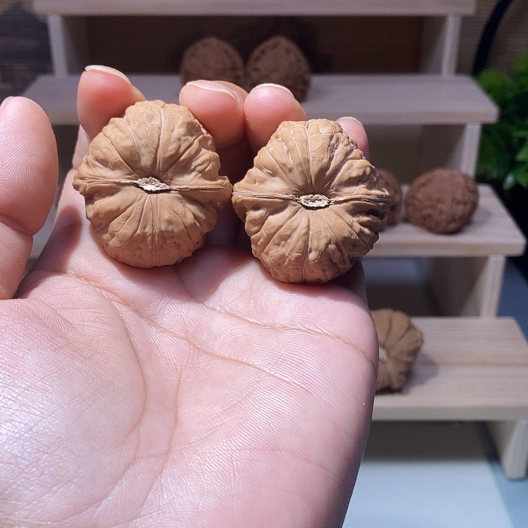 吊坠文玩核桃肚42，边40南瓜墩，全品精对