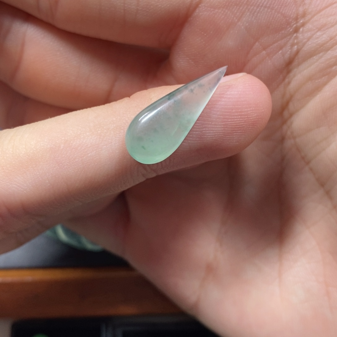 翡翠挂件未镶嵌翡翠珠宝翡翠珠宝