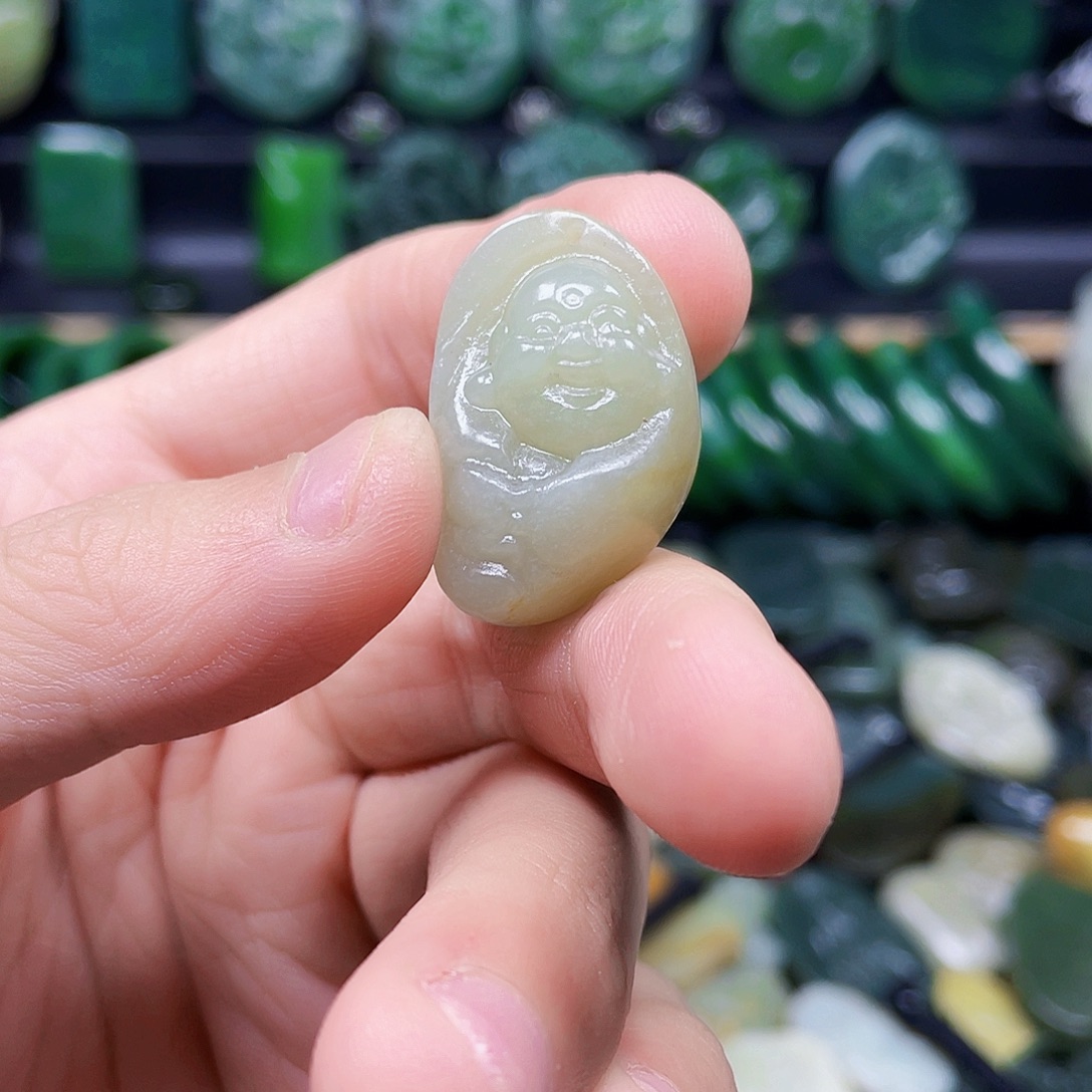 和田玉未镶嵌珠宝奇石