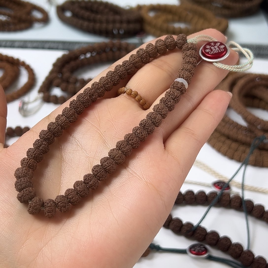 G***e金刚菩提吊坠老树平细手串