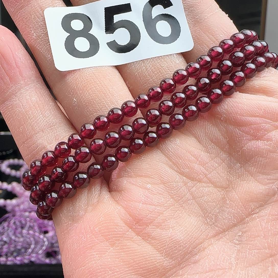 水晶手链未镶嵌石榴石三圈