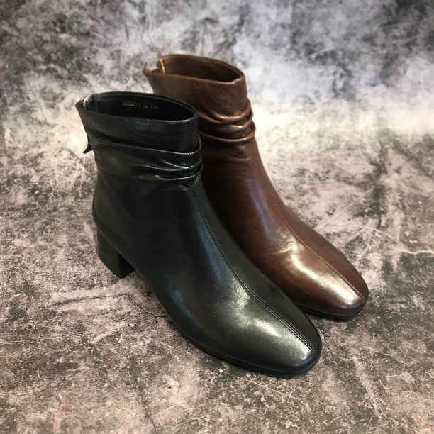 时尚平底中靴时装靴粗跟圆头英伦女靴高跟气质时尚