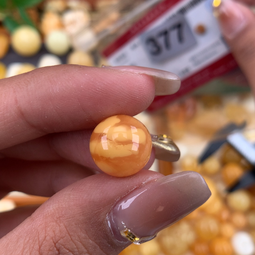 琥珀珠宝奇石未镶嵌12.1 一颗粉