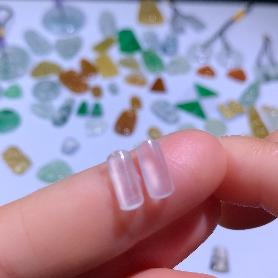 翡翠颈饰未镶嵌柱子