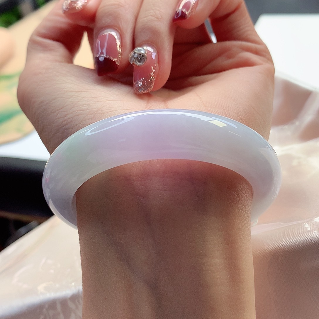 翡翠手镯未镶嵌52-53圈口粉春0毛孔