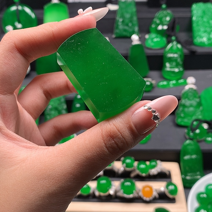 无非金属彭**晏无事牌