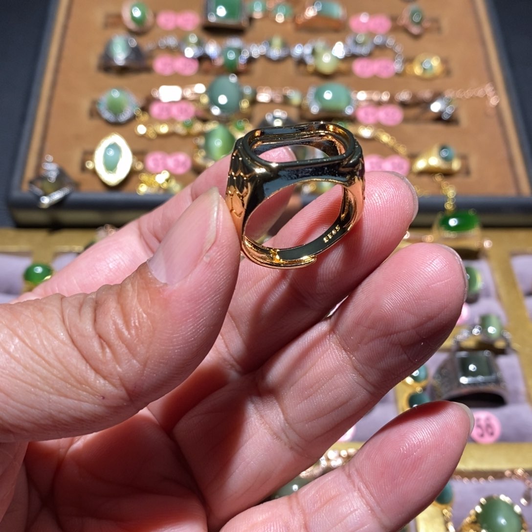 和田玉（碧玉）戒指未镶嵌海**吸