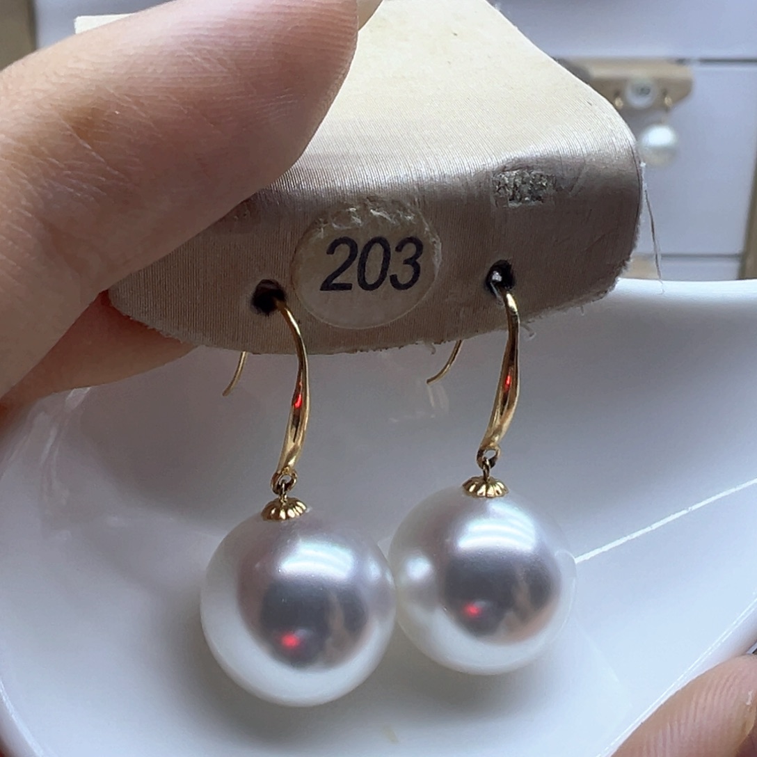 18K金镶嵌淡水珍珠耳饰
