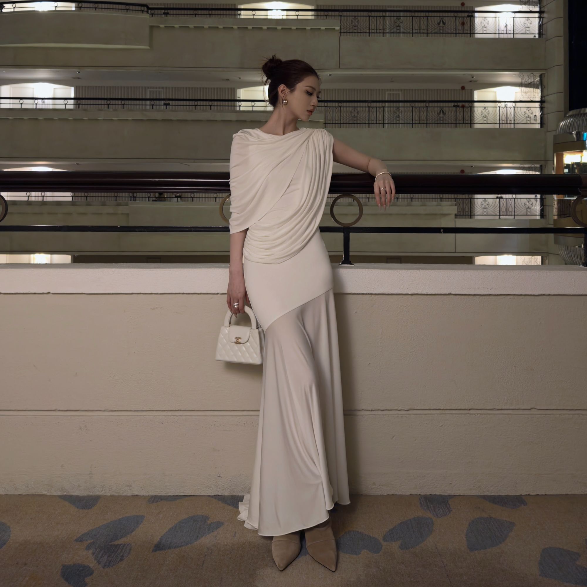 CNLEEWEI 2026春季新款披肩式荡量皱褶鱼尾连衣裙长裙包臀