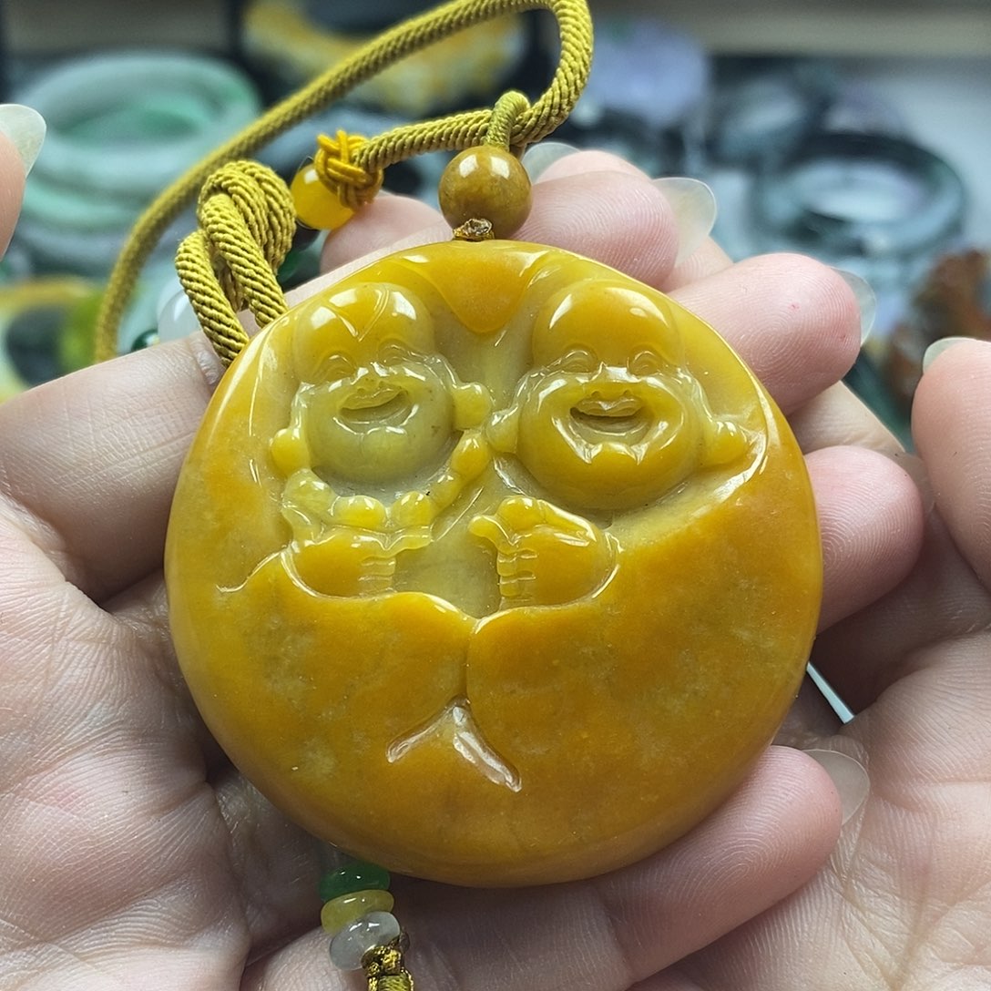 翡翠未镶嵌颈饰未****牌子