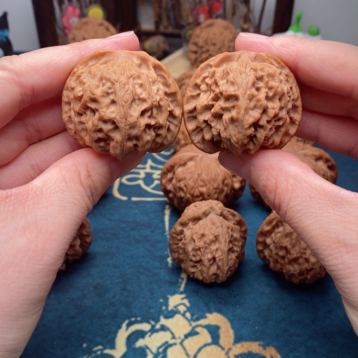 文玩核桃把件苹果园38