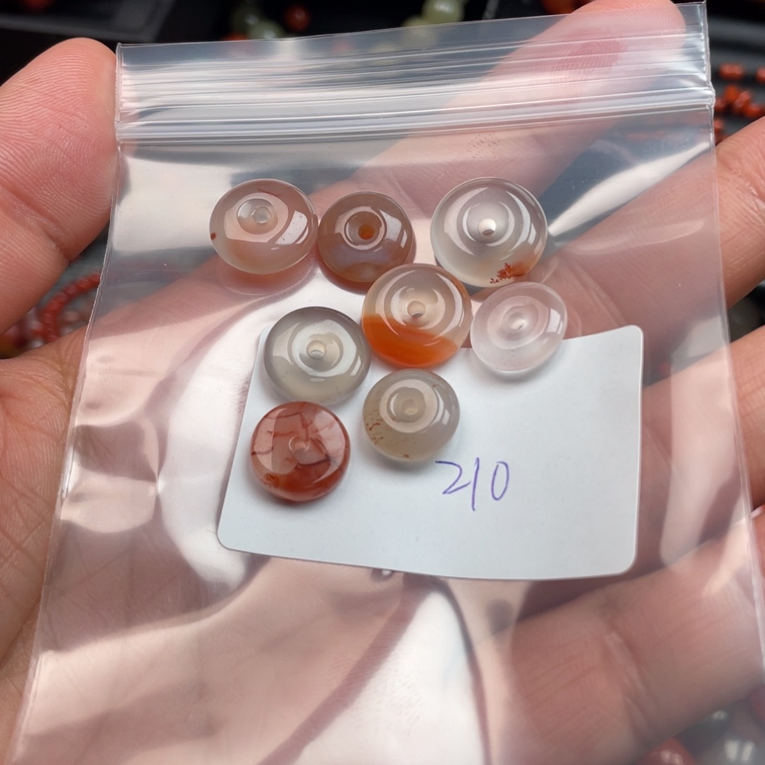 南红玛瑙未镶嵌天然原矿微裂