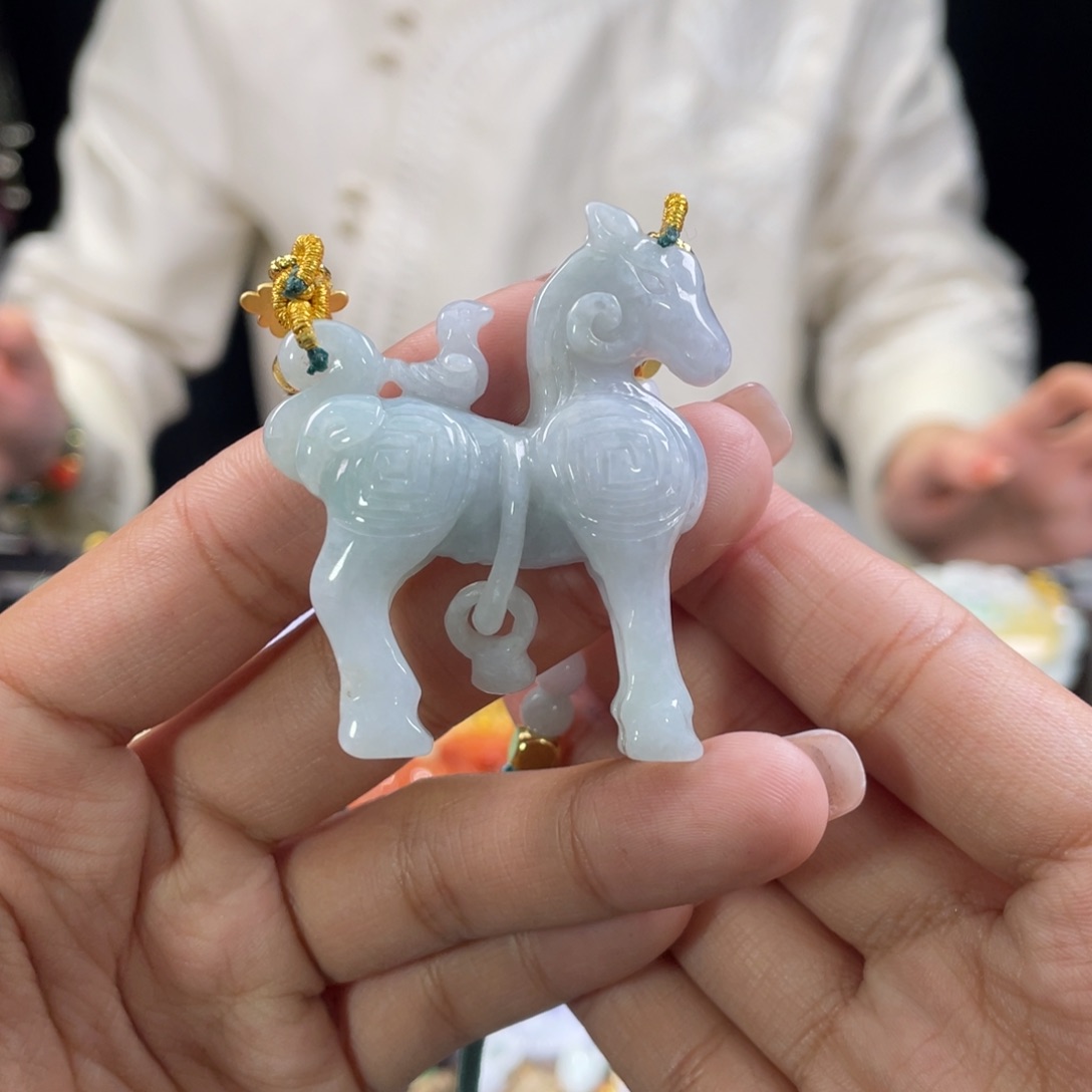 翡翠颈饰未镶嵌代编织