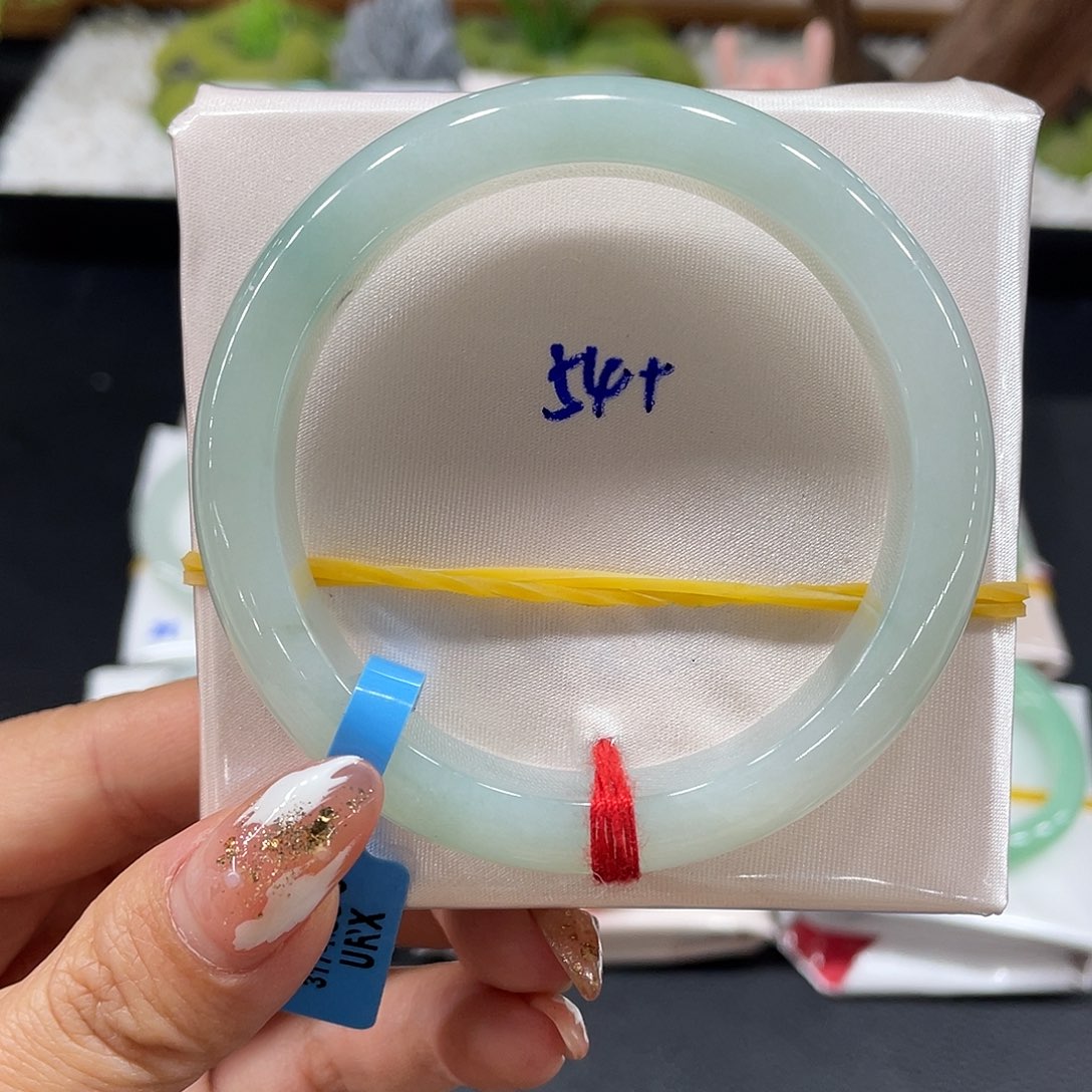 翡翠未镶嵌手镯天然翡翠