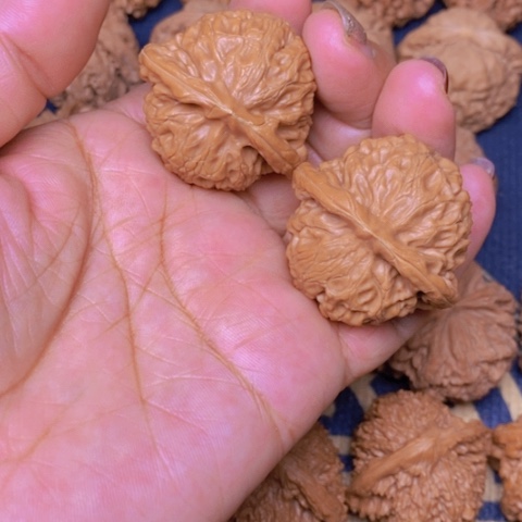 【闪购商品】文玩核桃吊坠宫灯40