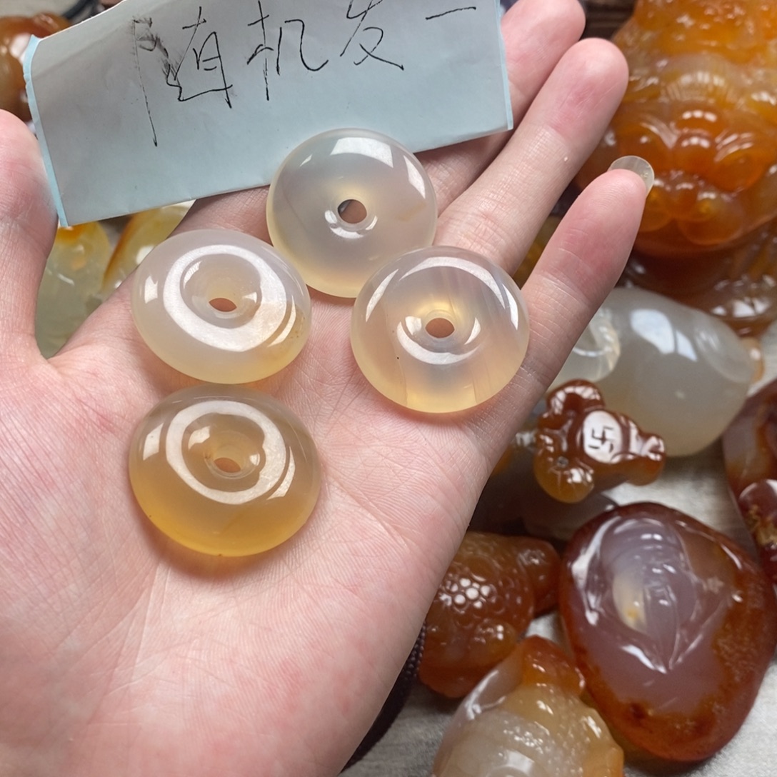 玛瑙/玉髓未镶嵌颈饰