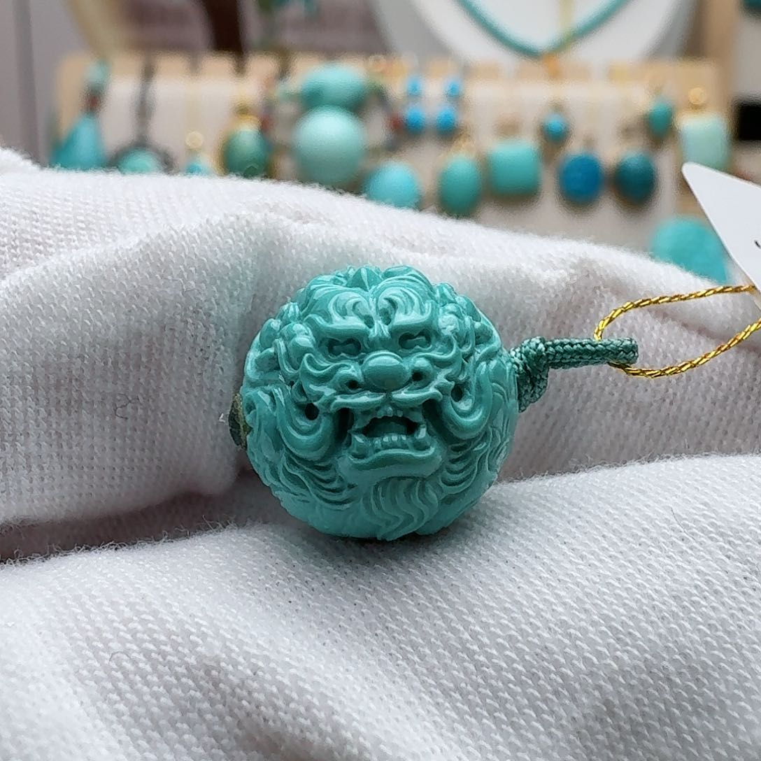 绿松石配饰未镶嵌