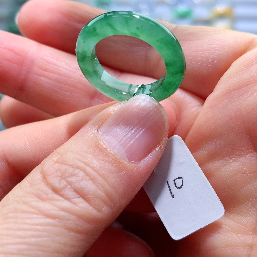 翡翠未镶嵌戒指15号