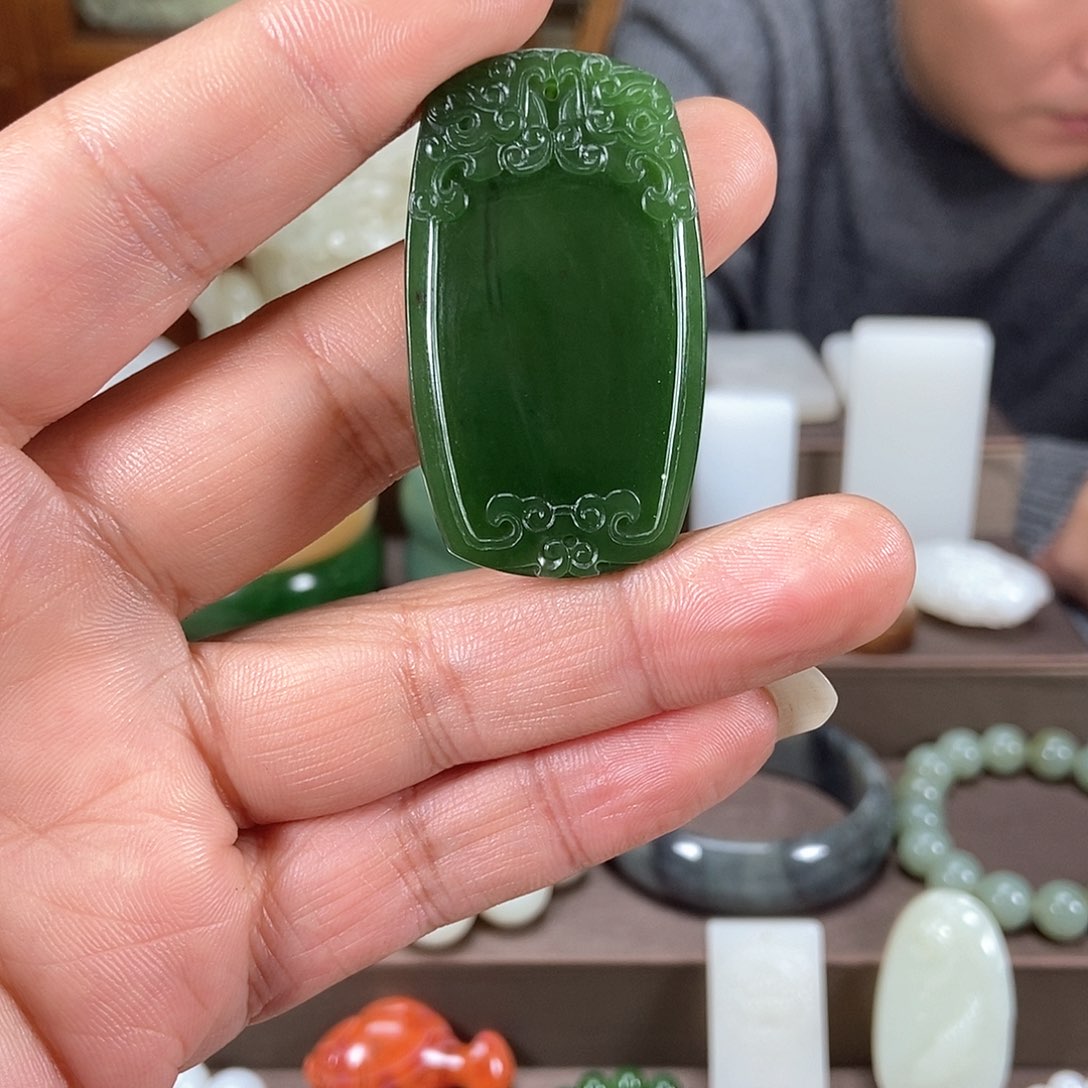 和田玉颈饰未镶嵌二*敏