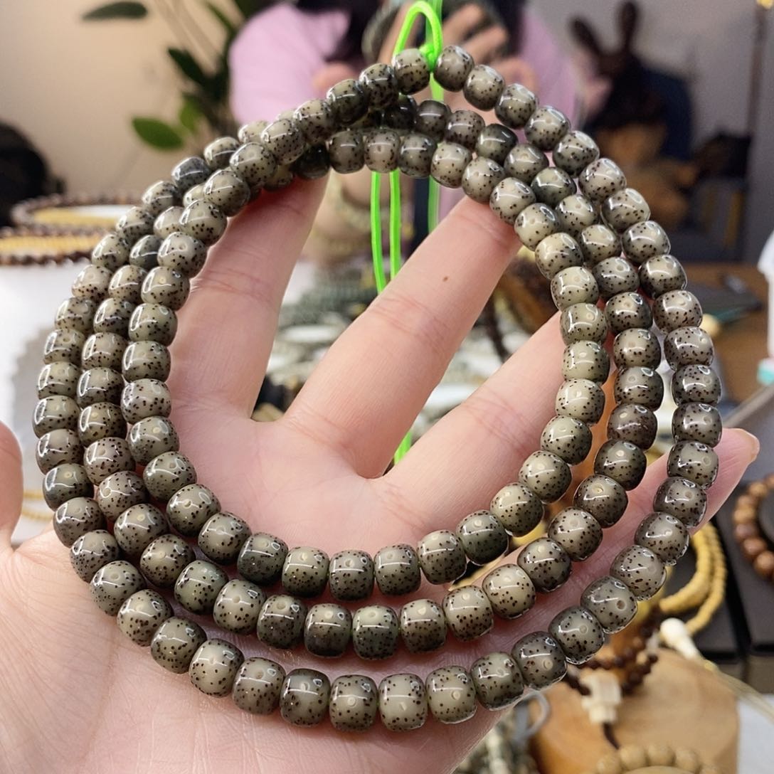 星月菩提手串哥****g卡8黑冰玻璃