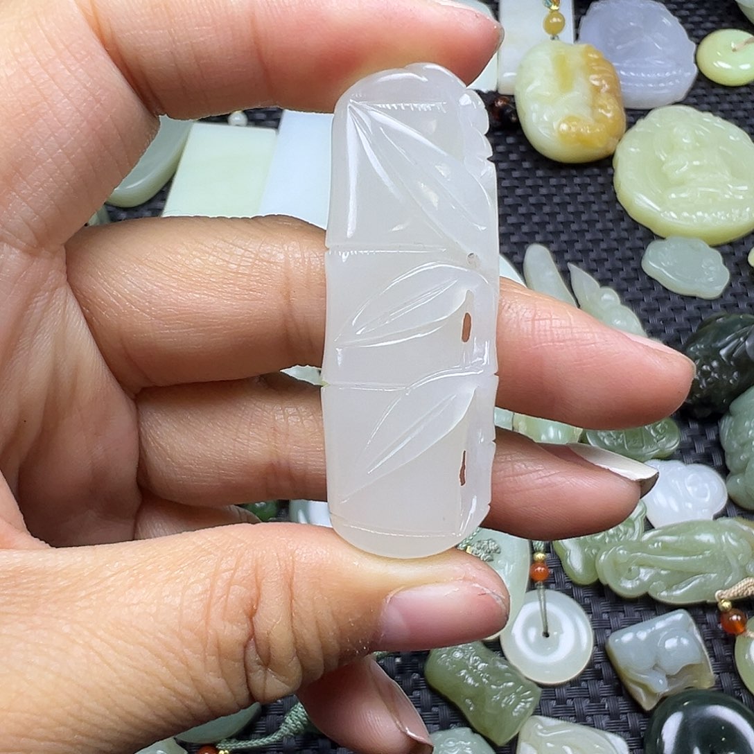 和田玉未镶嵌吊坠(不含链)卡52.8