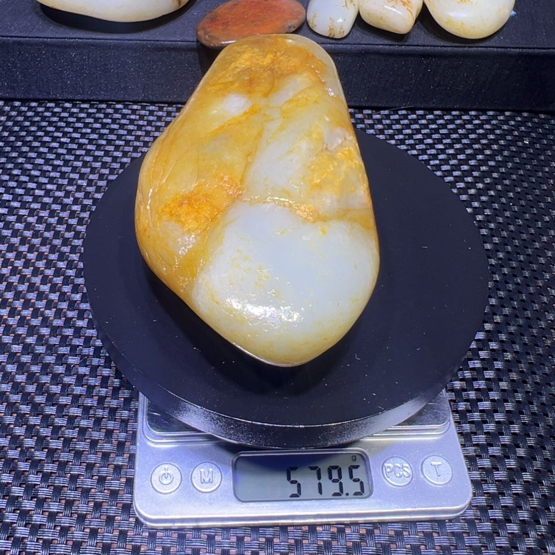 和田玉（子料）未镶嵌吊坠(不含链)579克