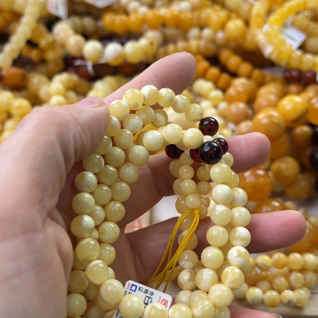 琥珀珠宝奇石未镶嵌