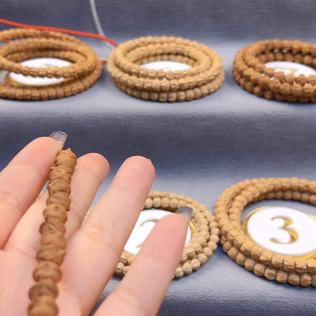 柏香籽/百香籽手串I***Y