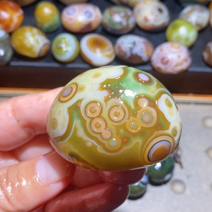 未镶嵌玛瑙/玉髓珠宝半成品33
