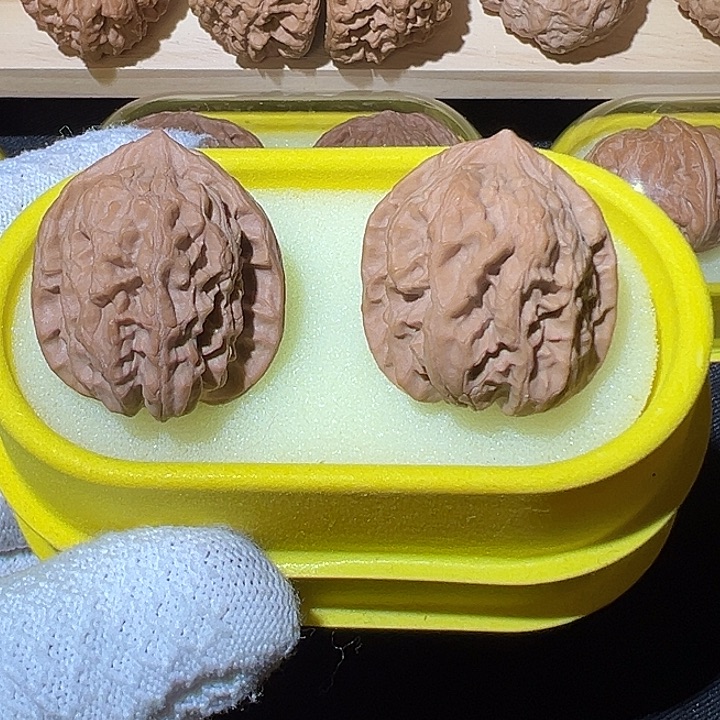 文玩核桃吊坠野生金莲35福利体验