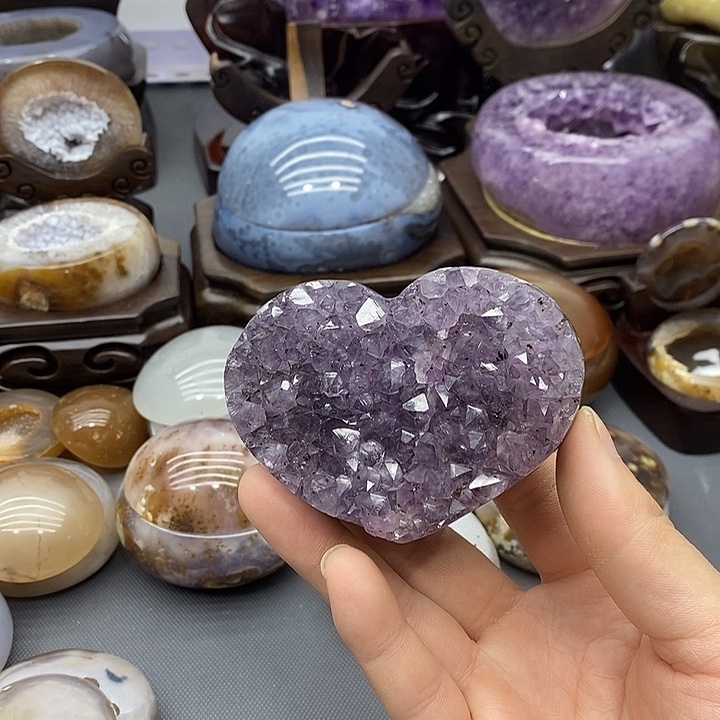 紫晶未镶嵌摆件爱心