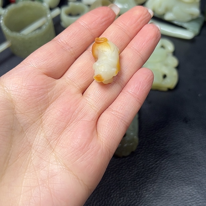 和田玉（子料）未镶嵌颈饰