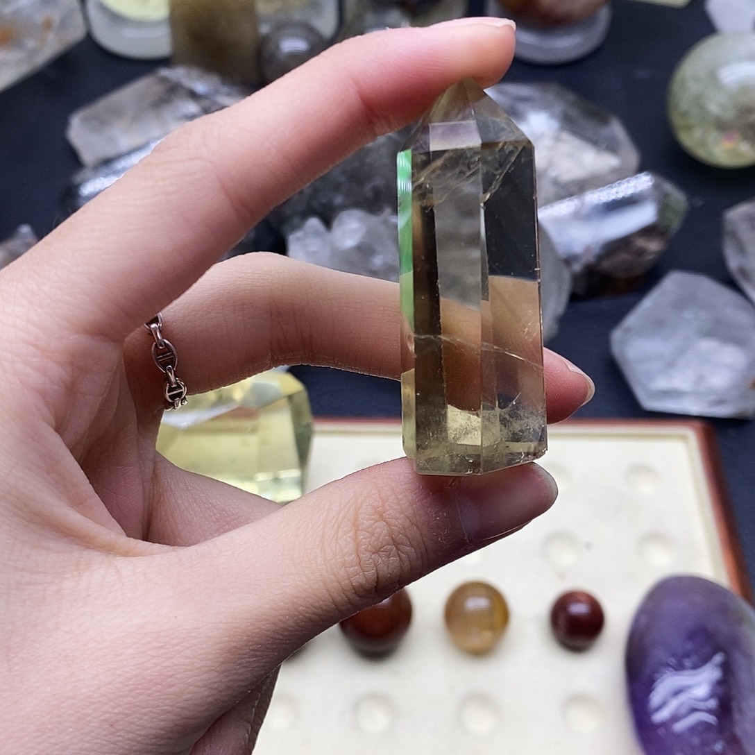 珠宝半成品水晶未镶嵌161水晶石