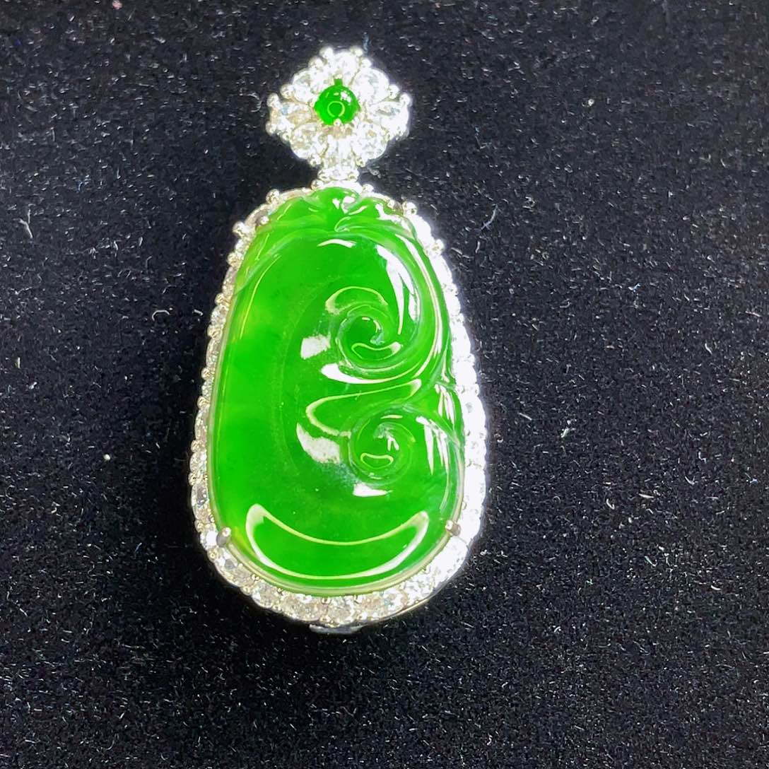 翡翠未镶嵌吊坠(不含链)