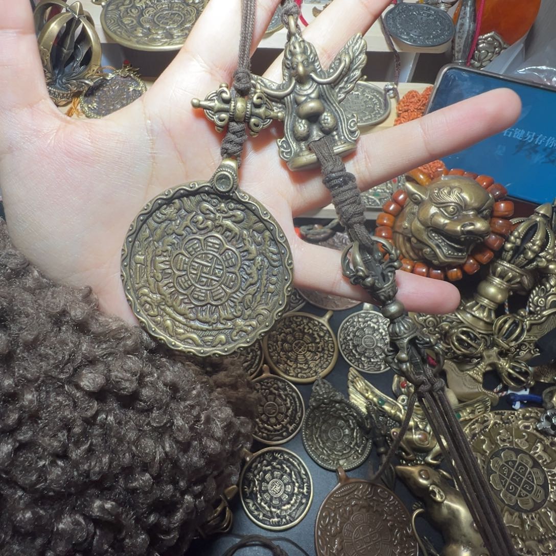 藏族/：：//：；//：//