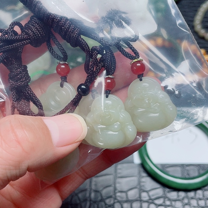 和田玉吊坠未镶嵌