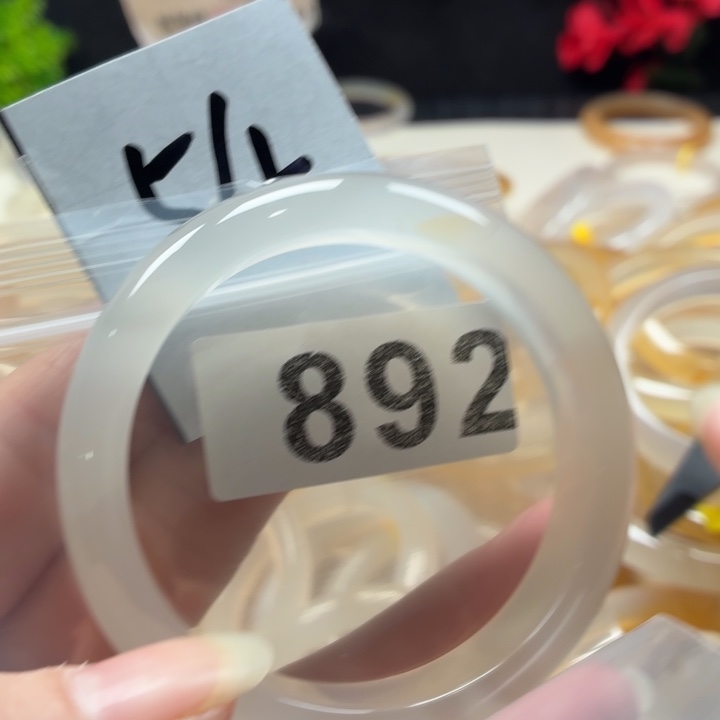 玛瑙/玉髓未镶嵌手镯