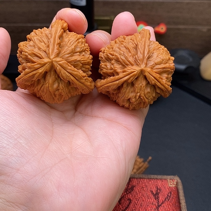 若***见把件文玩核桃白奔
