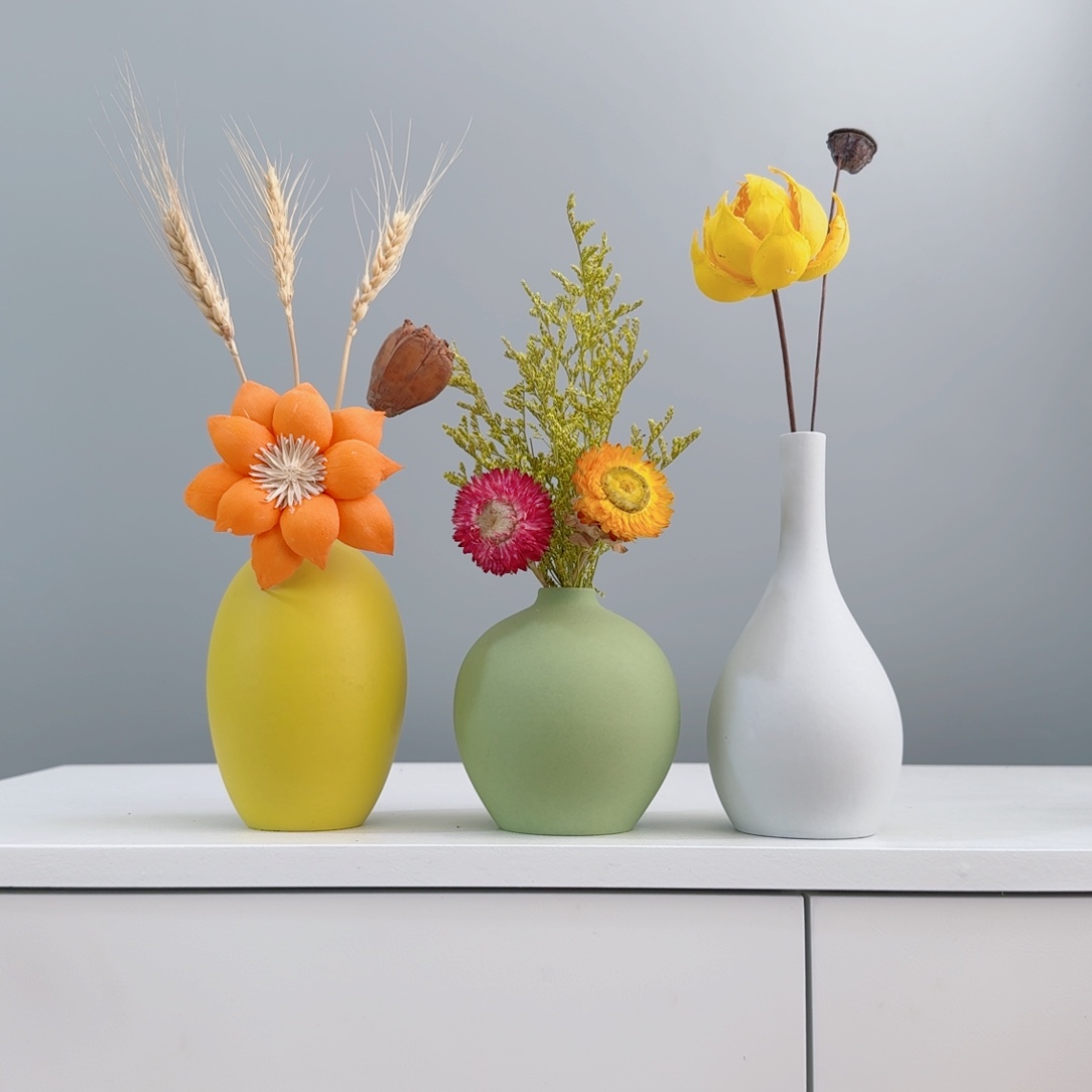 摆件陶瓷小花瓶含花总高约20-30cm