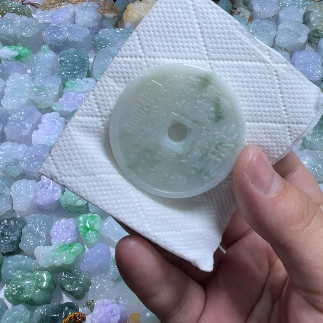 翡翠未镶嵌颈饰天然