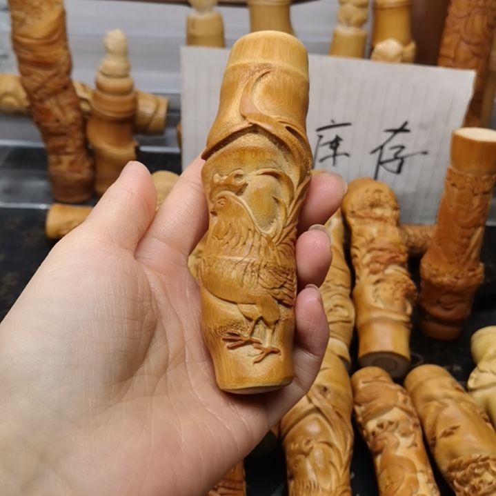 开***乐竹红皮料子浮雕大公鸡